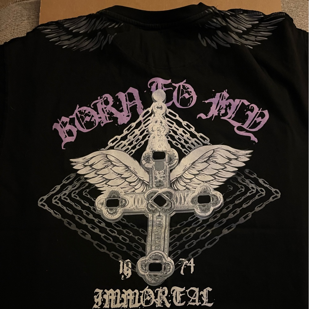 One of a kind. Born to Fly Tee. Mens XXL